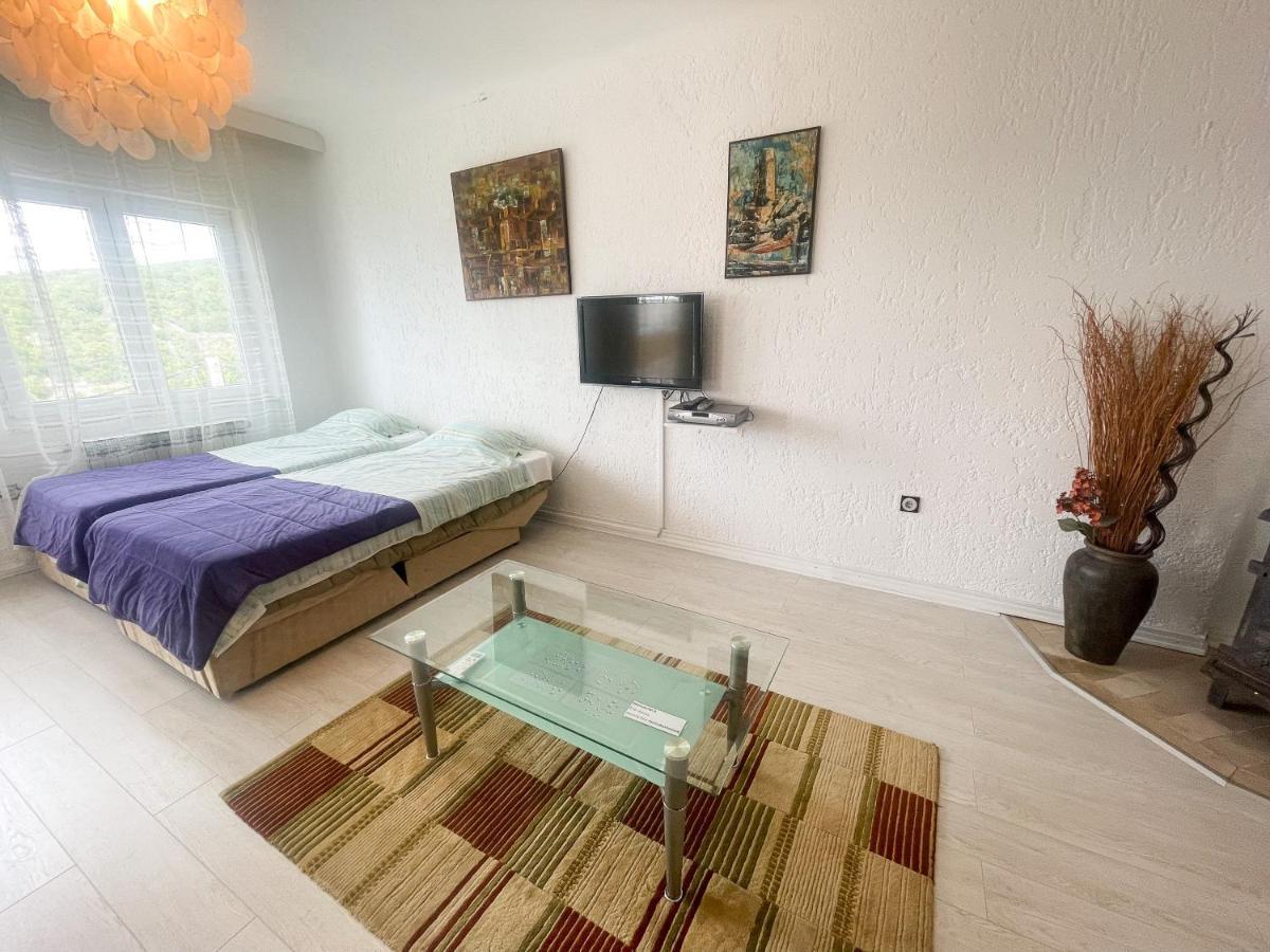 Villa Boza ยาดราโนโว ภายนอก รูปภาพ